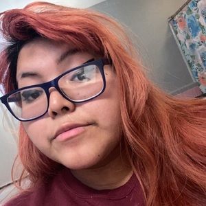 Meet your Posher, Selena